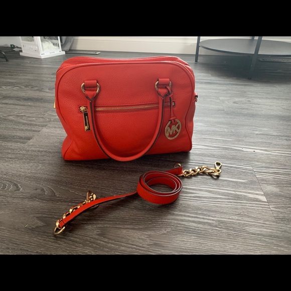 SOLD! Michael Kors Handbag - Picture 1 of 14